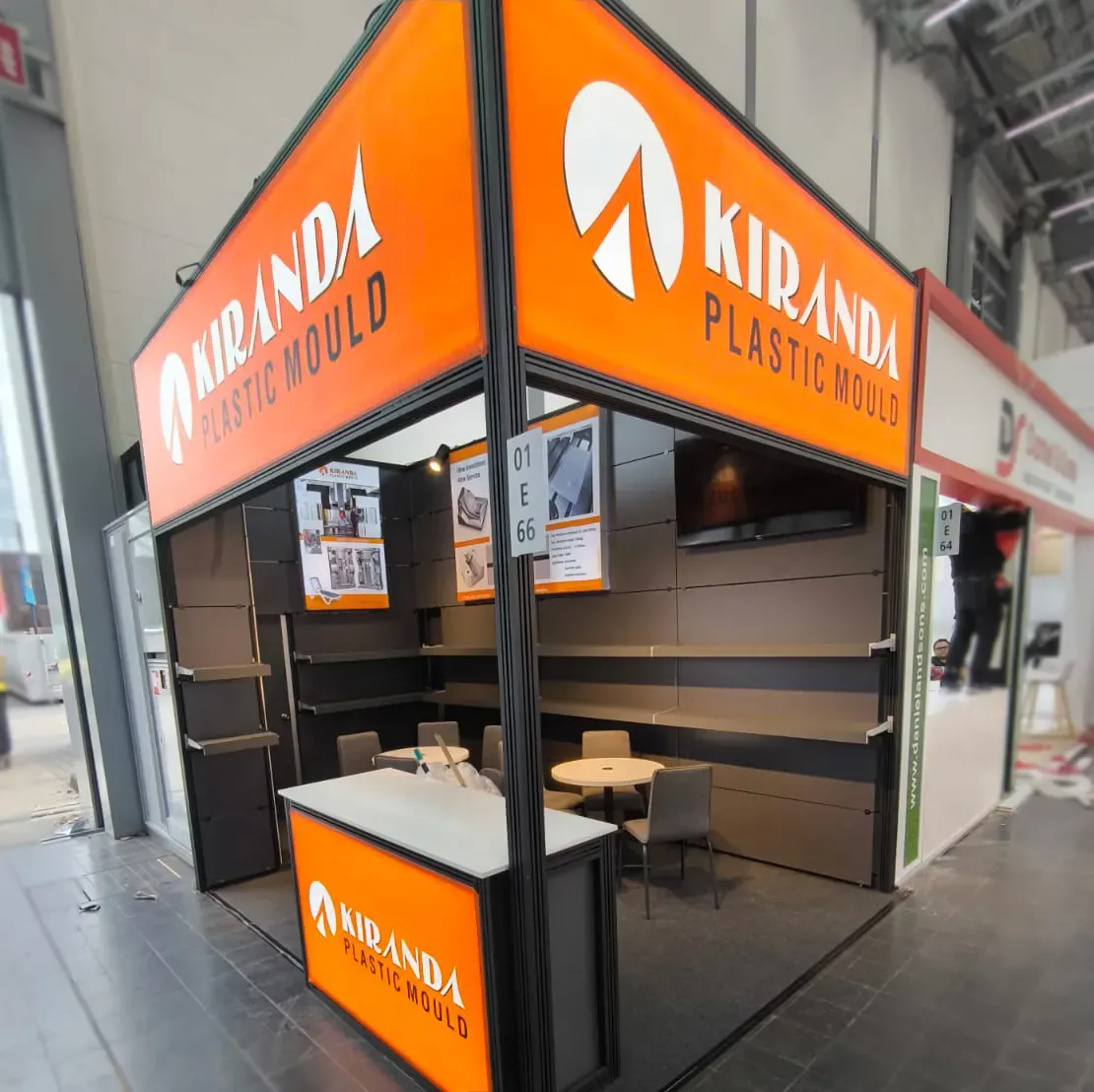Kiranda Plastic Mould için yurt dışı fuarında kurulan fuar standı